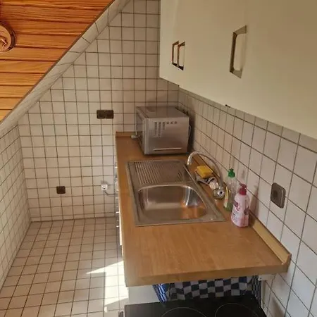 Apartment Mit 2 Separaten Schlafzimmern *