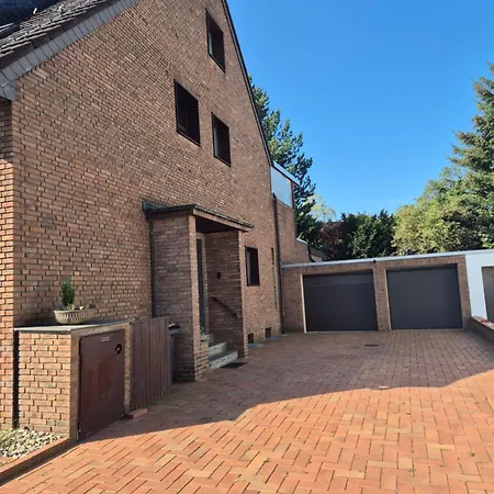 Mit 2 Separaten Schlafzimmern